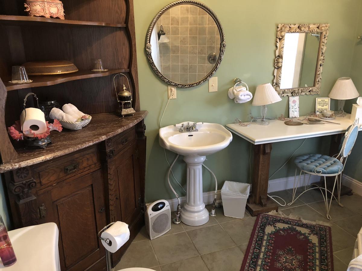 Hayes House Bed And Breakfast Мускоги Екстериор снимка